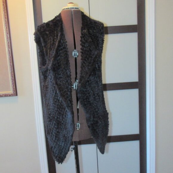 Women's DOLCE CABO Ultra Soft Vest.  Size M. New Without Tags - Picture 1 of 9